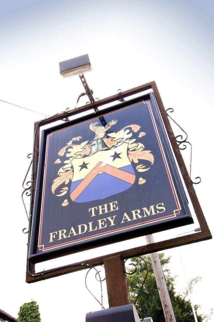 Premier Inn Lichfield North East エクステリア 写真