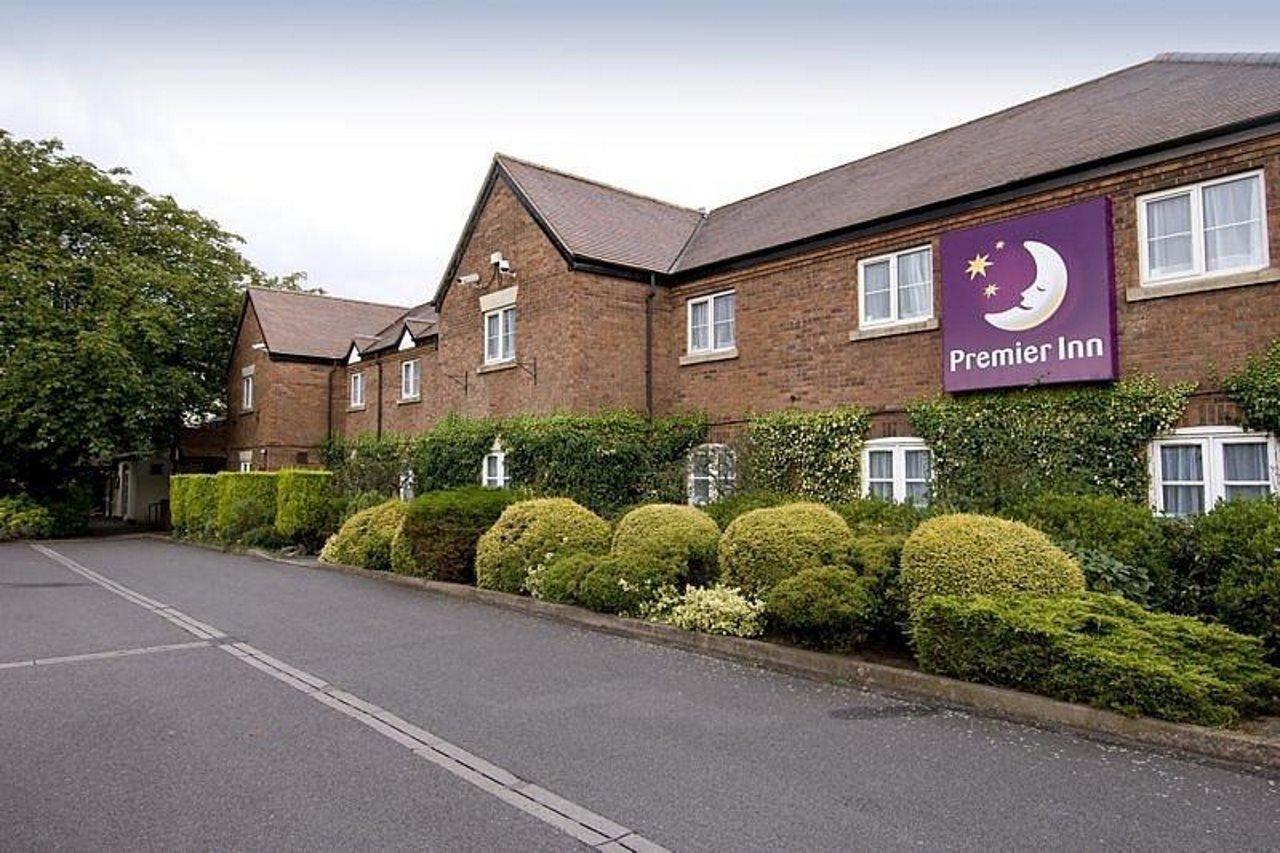 Premier Inn Lichfield North East エクステリア 写真